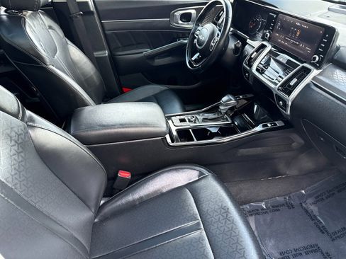 Used 2022 Kia Sorento SX AWD/4WD image 17