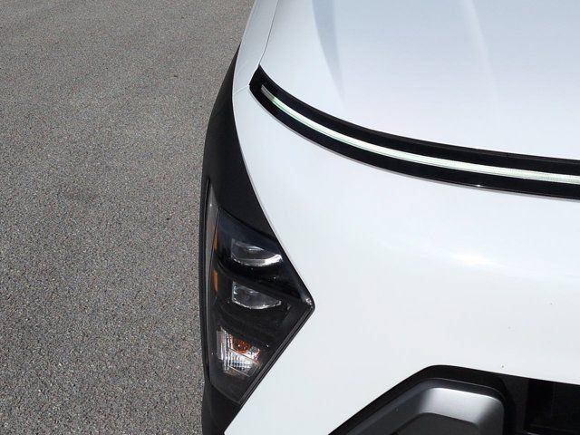 Used 2026 Hyundai Kona SEL Sport FWD image 9