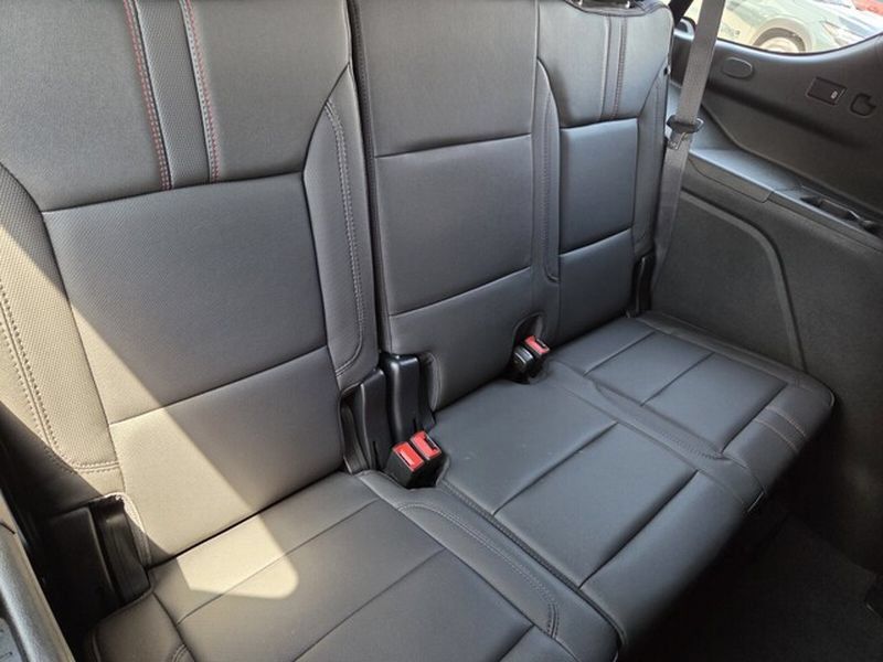 Used 2023 Chevrolet Tahoe RST AWD/4WD image 16