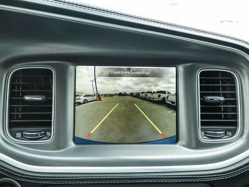 Used 2022 Dodge Charger Scat Pack RWD image 25