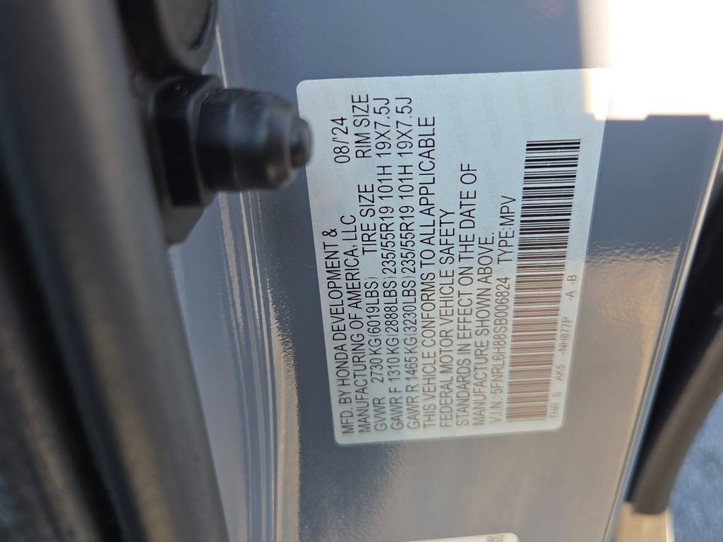 Used 2025 Honda Odyssey Touring image 6