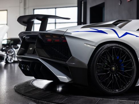 Used 2016 Lamborghini Aventador LP 750-4 Superveloce image 37