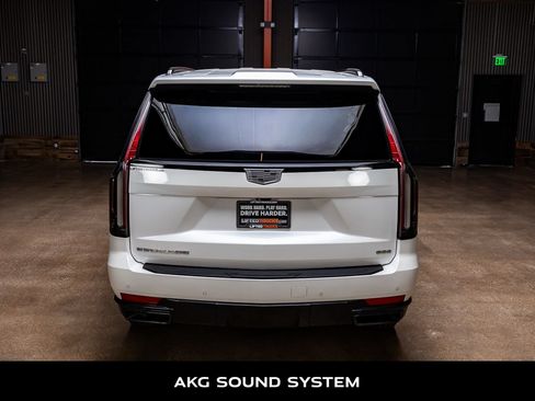 Used 2022 Cadillac Escalade Sport Platinum AWD/4WD image 7