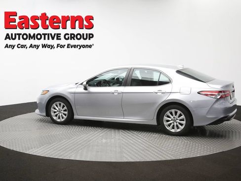 Used 2020 Toyota Camry LE FWD image 59