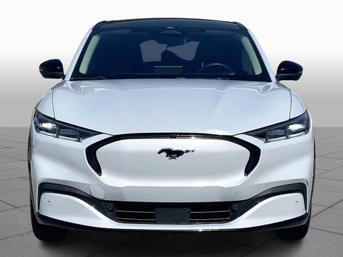 Used 2021 Ford Mustang Mach-E Premium image 4