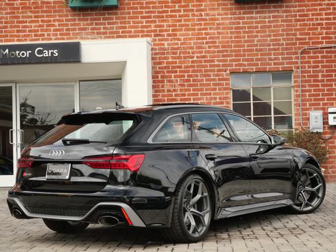 Used 2026 Audi RS 6 performance AWD/4WD image 9