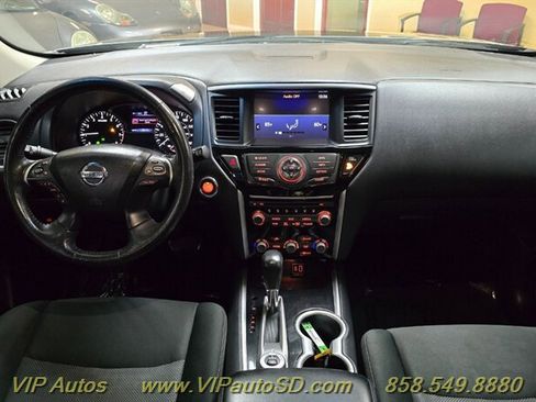 Used 2020 Nissan Pathfinder SV AWD/4WD image 21