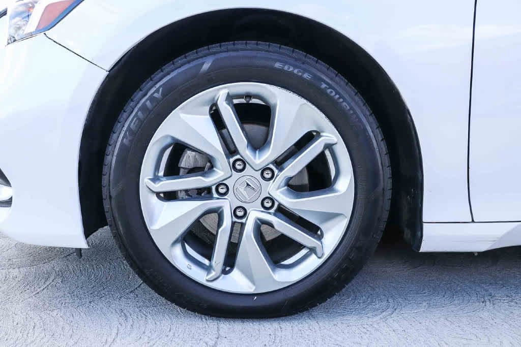 Used 2018 Honda Accord LX image 11