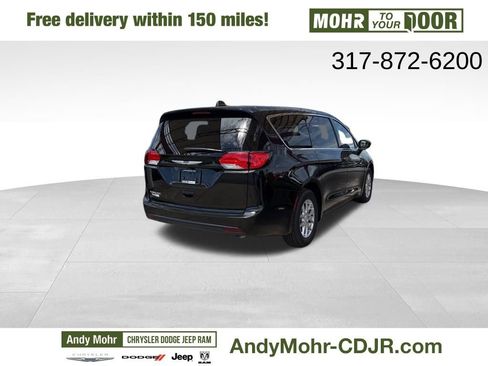 New 2026 Chrysler Voyager LX image 7