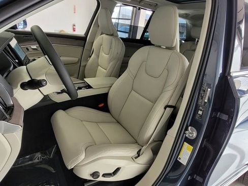 New 2026 Volvo XC90 B6 Ultra w/ Protection Package AWD/4WD image 10