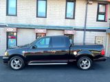 Used 2001 Ford F150 Harley-Davidson image 2