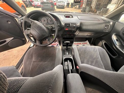 Used 1996 Acura Integra LS FWD image 11
