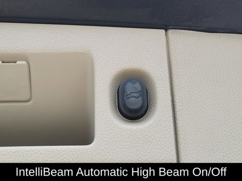 Used 2020 Cadillac Escalade Luxury AWD/4WD image 12