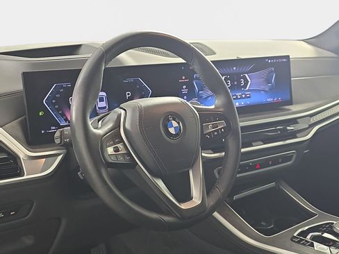 Certified 2024 BMW X5 xDrive40i w/ Premium Package image 16