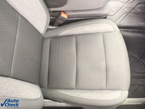 Used 2024 Chevrolet Silverado 2500 Custom w/ Custom Value Package image 14