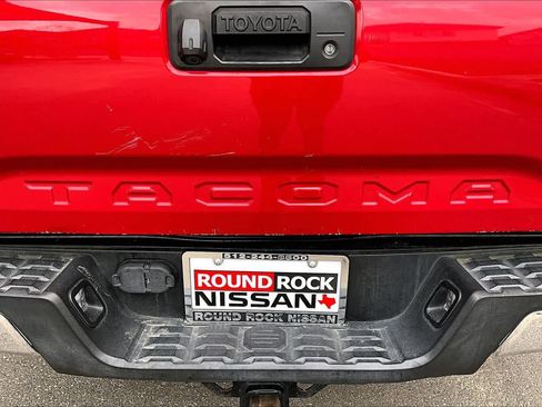 Used 2019 Toyota Tacoma SR5 image 7