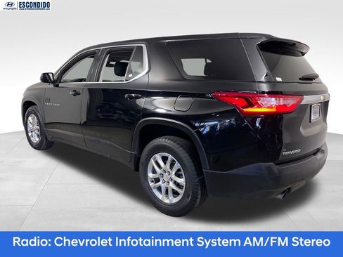 Used 2020 Chevrolet Traverse LS image 3