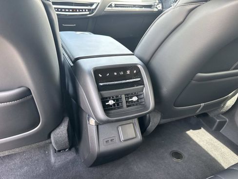 New 2026 Cadillac Lyriq V AWD/4WD image 17