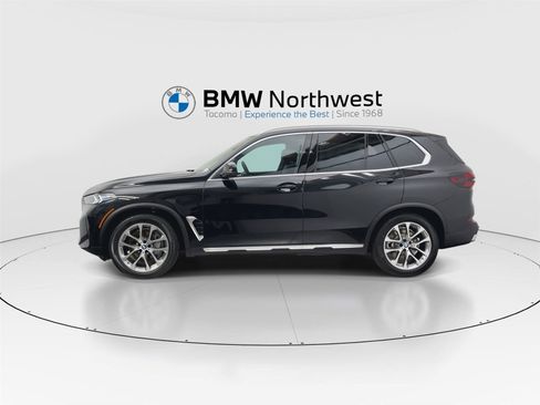Used 2026 BMW X5 xDrive50e w/ Climate Comfort Package image 10