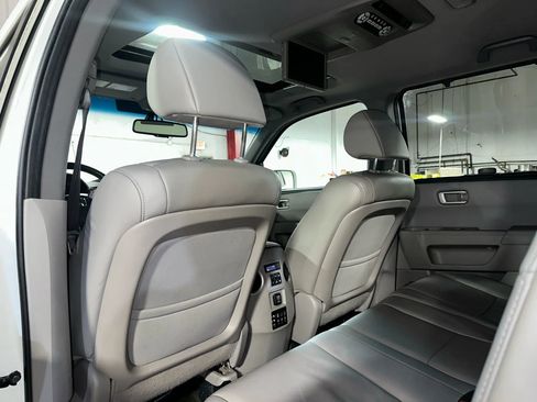 Used 2015 Honda Pilot Touring image 30