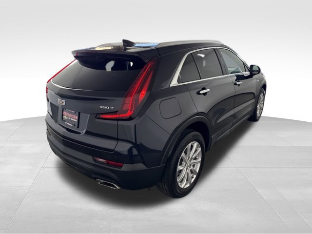 Used 2023 Cadillac XT4 Luxury w/ Cold Weather Package AWD/4WD image 9