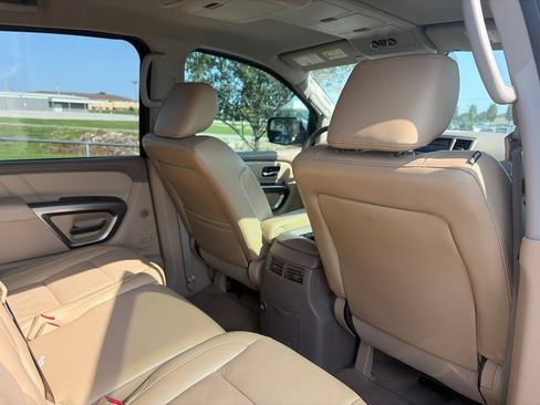 Used 2015 Nissan Armada SL AWD/4WD image 36
