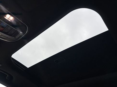 New 2025 Jeep Grand Cherokee Laredo image 18