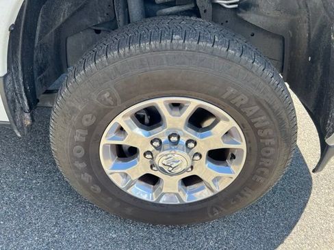 Used 2024 RAM 3500 Laramie AWD/4WD image 14