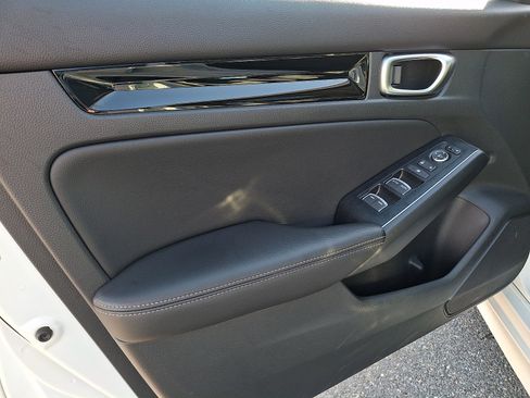 Used 2024 Honda Civic Touring image 12
