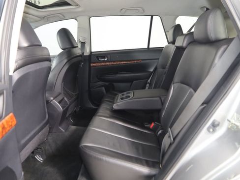 Used 2011 Subaru Outback 2.5i Limited w/ PWR Moonroof Pkg image 41
