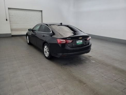 Used 2019 Chevrolet Malibu LT w/ Leather Package FWD image 5