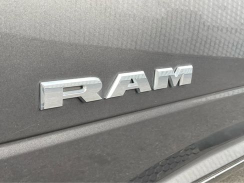 Used 2022 RAM 2500 Big Horn image 10