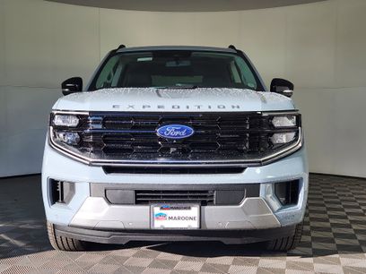 New 2025 Ford Expedition Platinum w/ Driver's Package