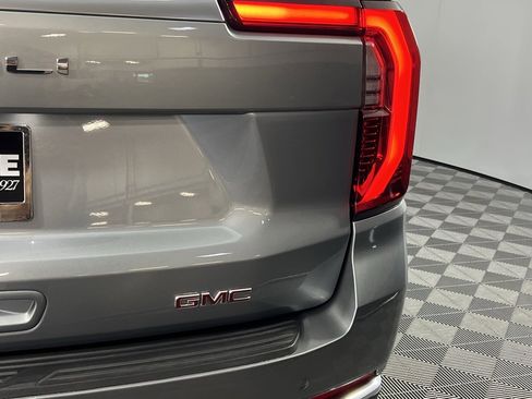 Used 2025 GMC Yukon Denali image 12