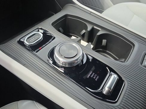 New 2026 Jeep Cherokee Laredo AWD/4WD image 23