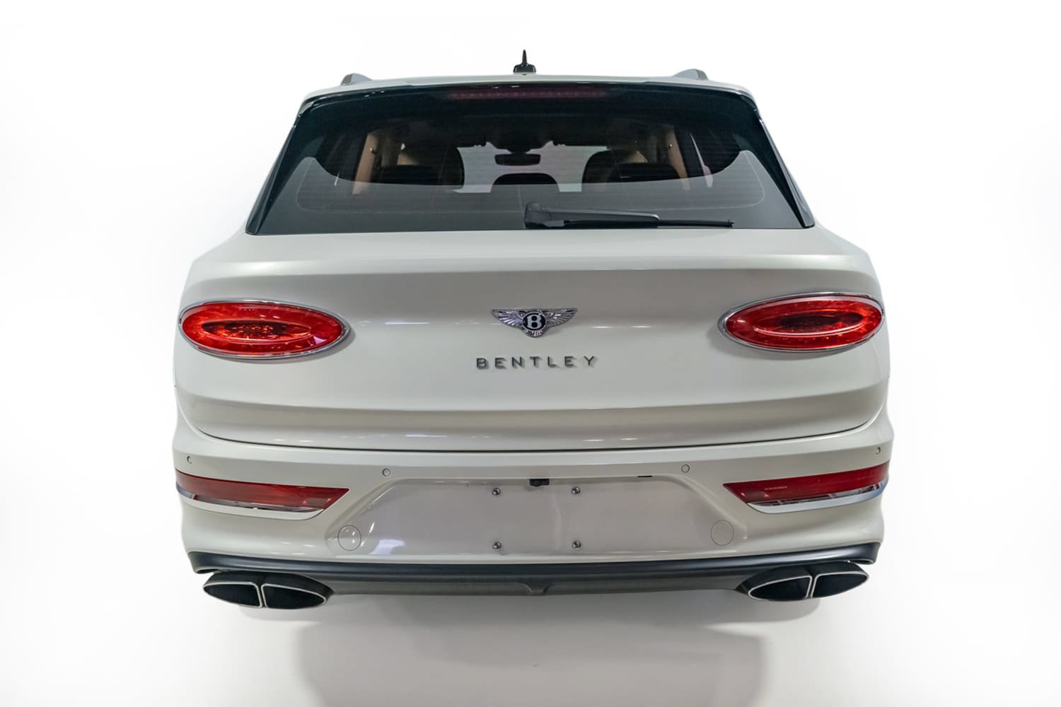Used 2023 Bentley Bentayga AWD/4WD image 8
