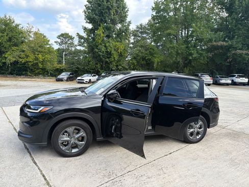 Certified 2026 Honda HR-V LX image 18