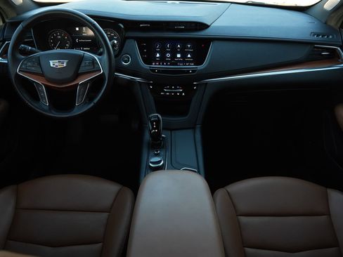 Certified 2023 Cadillac XT5 Premium Luxury w/ Technology Package image 7