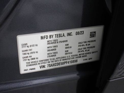 Used 2023 Tesla Model X Standard Range image 16