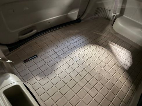 Used 2014 Kia Sorento LX image 18