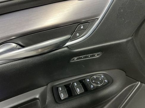 Used 2018 Cadillac XT5 Luxury w/ Driver Awareness Package image 24