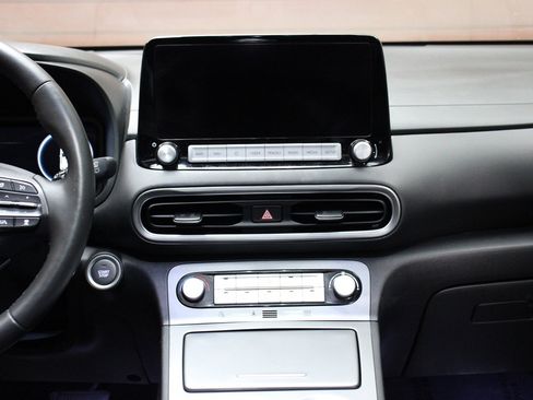 Used 2023 Hyundai Kona Limited w/ Cargo Package image 28