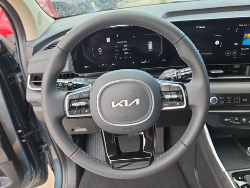 New 2026 Kia Carnival SX FWD image 31
