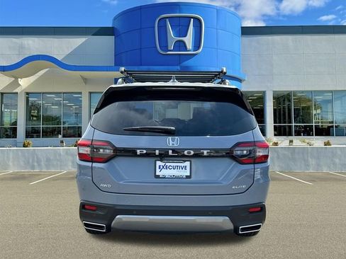 New 2026 Honda Pilot Elite image 3