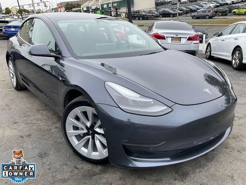Used 2022 Tesla Model 3 Long Range AWD/4WD image 1