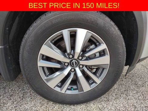 Used 2025 Nissan Pathfinder SL AWD/4WD image 26