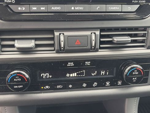 Certified 2025 Nissan Pathfinder S image 16