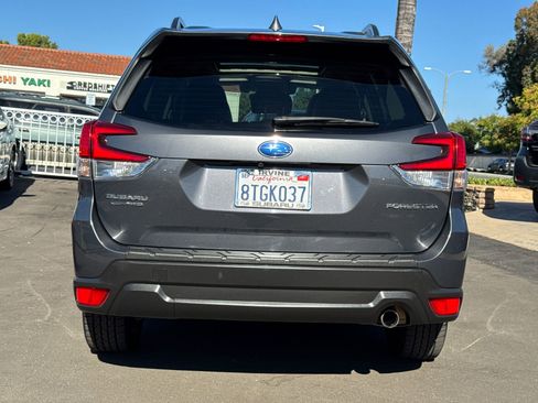 Used 2020 Subaru Forester Limited w/ Popular Package #3 image 9