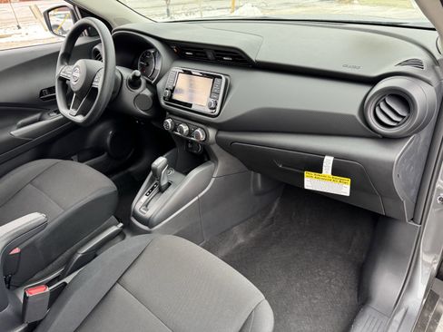 Used 2025 Nissan Kicks Play S image 36