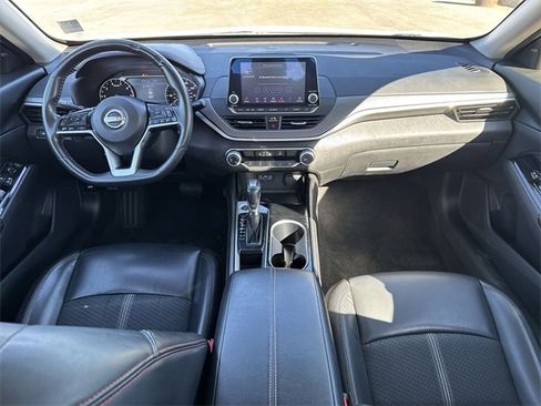 Used 2023 Nissan Altima 2.5 SR image 14